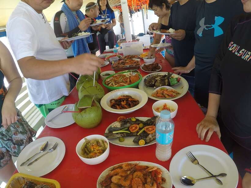 Dumaguete: Dolphin Watching & Manjuyod Sandbar Private Tour - Practical ways to improve your day