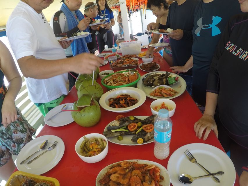 Dumaguete: Dolphin Watching & Manjuyod Sandbar Private Tour - Who should book this experience?