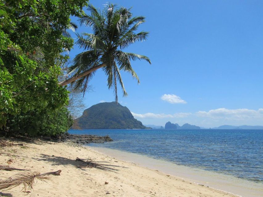 El Nido: Full-Day Premium Island Hopping Catamaran Cruise - Meeting at Corong-Corong Pier at 9 a.m.