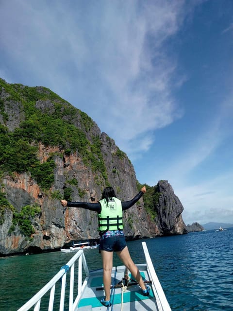 El Nido Island Tour B - Entalula Island, Kayaking, and Beach Time