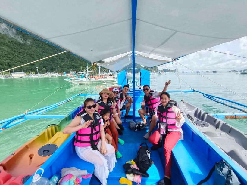 El Nido: Private/Exclusive Island Hopping Tour B BEST PRICE! - Entalula Island starts the day with sand and palms