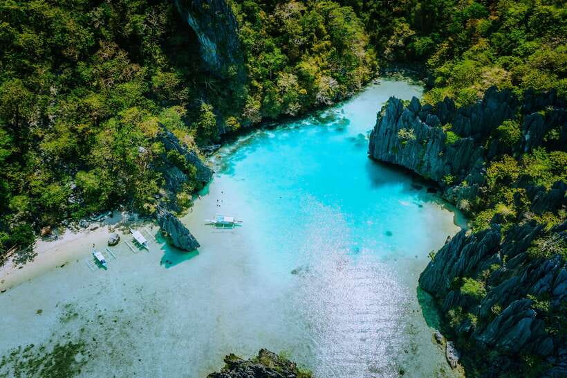 El Nido: Private/Exclusive Island Hopping Tour D BEST PRICE - Cadlao Island and the white-sand beaches