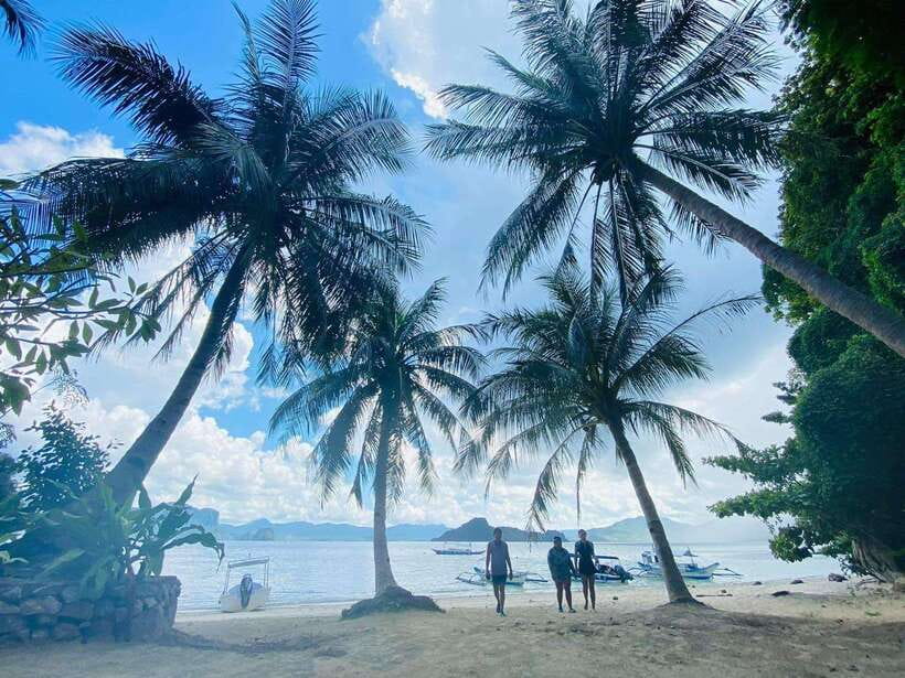 El Nido: Private Tour B with Snake Island and Caves - Cudugnon Cave and the lunch question
