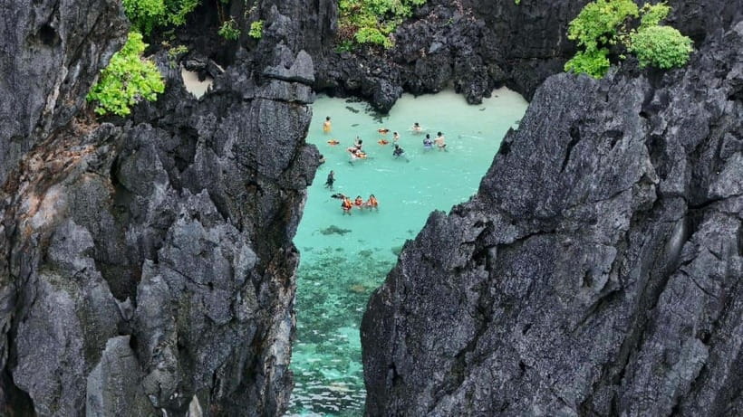 El Nido:Private Tour D with Highlights Small & Cadlao Lagoon - The 40-minute secret stop