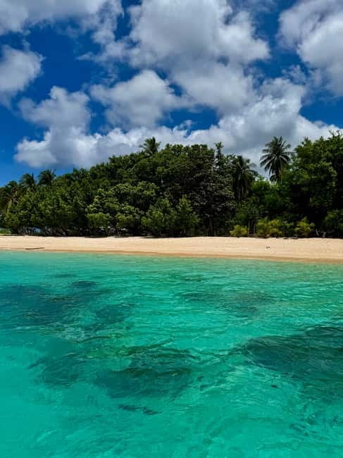 El Nido, Sibaltan: Private Snorkeling & Secret Islands Tour - The first boat ride to Maosanon Island
