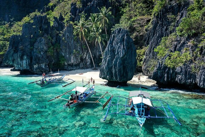 El Nido Tour B - Private Tour with Lunch (Full Day) - Cathedral Cave and the light on the water