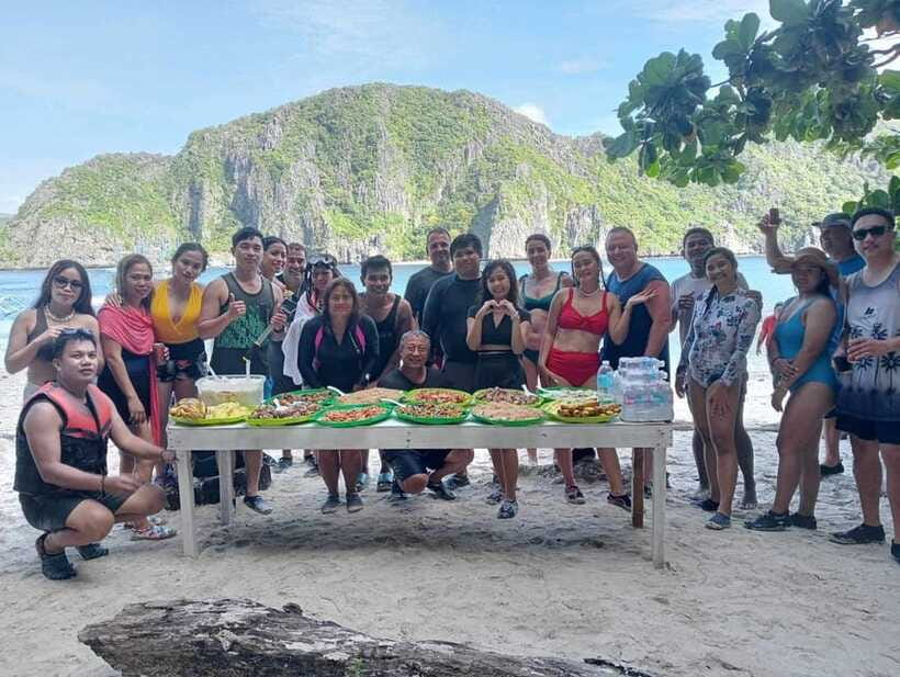 El Nido Tour C: Explore Hidden & Secret Beach Adventure - Lunch at the beach