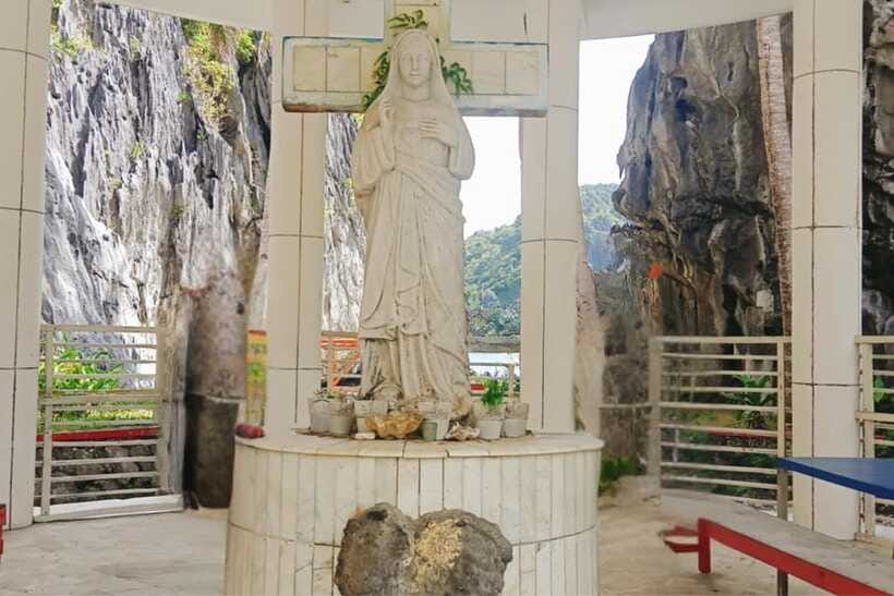 El Nido: Tour C to Hidden Beach, Helicopter Island & More - Timing, weather, and the practical details