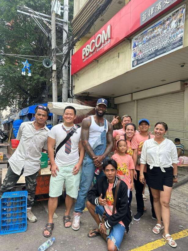 Explore Manila Slums and Hidden Market - Jeepney travel and the old Manila connection
