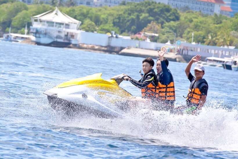 From Cebu: Mactan Island 3 Watersport Activities Tour - Hotel pickup and the 30-minute ride