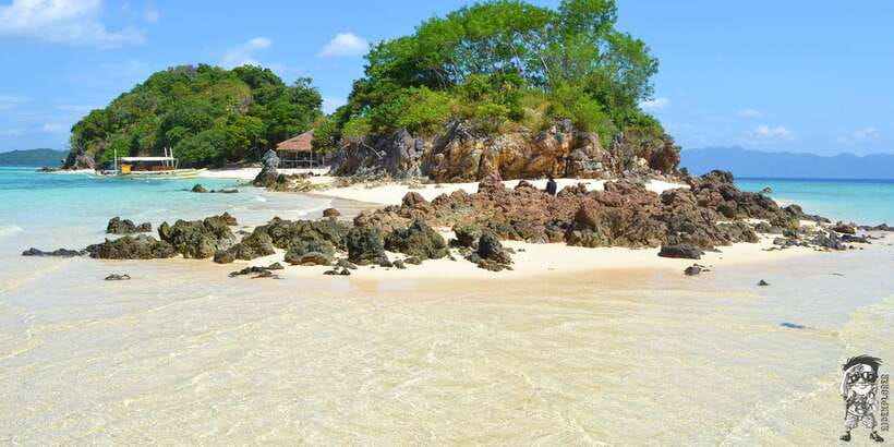 From Coron: Private Island-Hopping Cruise with Lunch - The main drawbacks to weigh