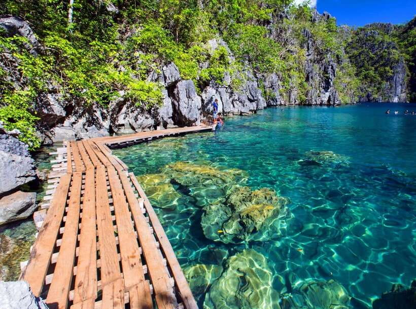 From Coron: Twin Lagoon and Skeleton Wreck Cruise with Lunch - What this Coron boat day is really like