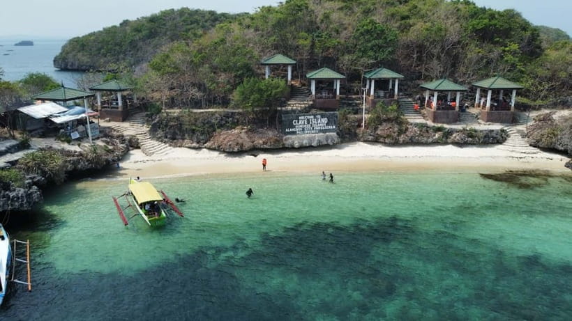 From Manila: Pangasinan Hundred Islands Guided Tour - Cave cliff jumping and optional water activities
