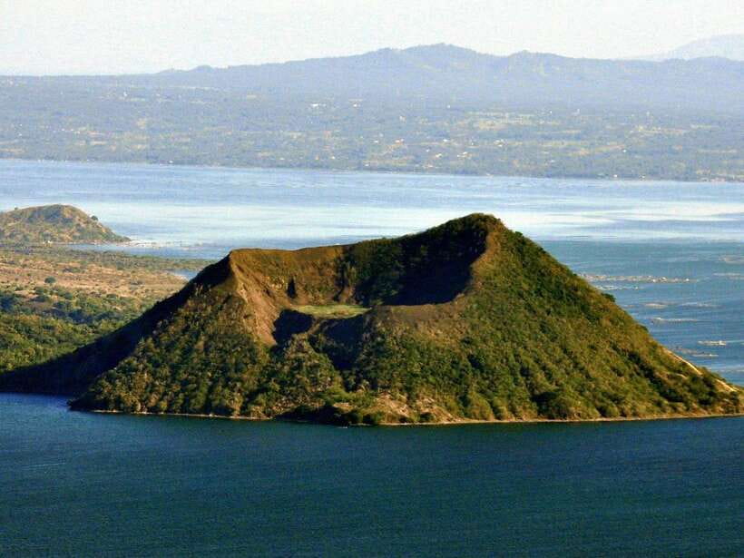Full-Day Manila City, Tagaytay Taal Volcano and Lake Tour - Fort Santiago and the story of Jose Rizal