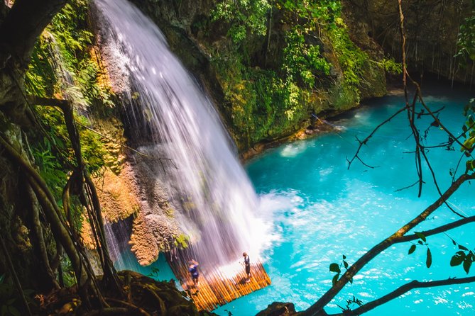 Full-Day Moalboal Islands and Kawasan Falls Small-Group Tour from Cebu - Kawasan Falls before the sea