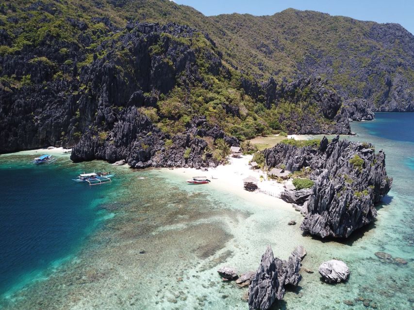 Half-Day Seasation Premium Speedboat Group Island Hopping - Who should book this speedboat outing?