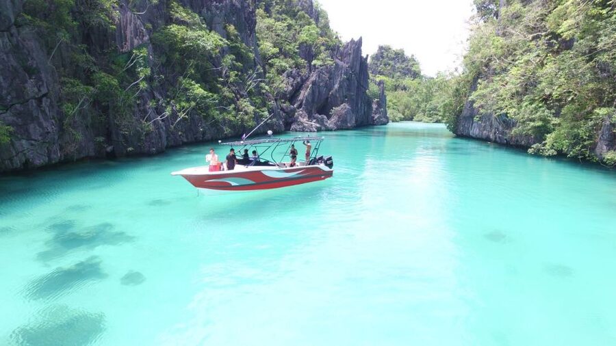 Half-Day Seasation Premium Speedboat Group Island Hopping - Meeting at the water