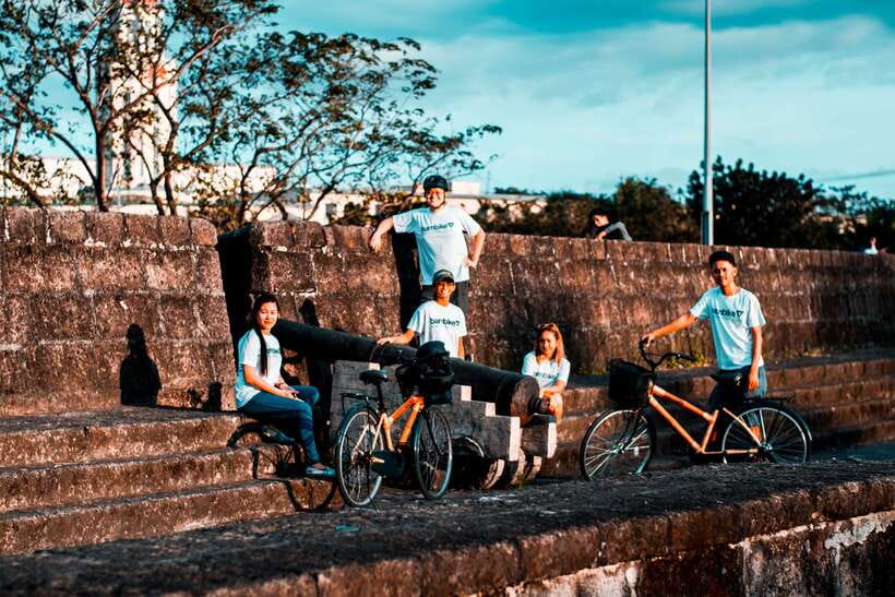 Intramuros, Manila: Historical Bamboo Bike Tour - The café break and the practical rhythm of the tour