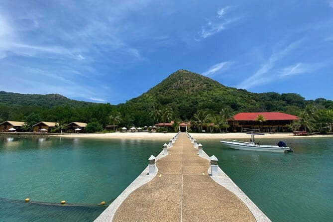 Joiners Honda Bay Island Hopping Tour - Starfish Island is the snorkeling highlight