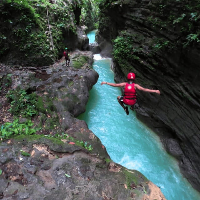 Kawasan Falls Canyoneering Transfers from Cebu with Lunch - Key points before you book