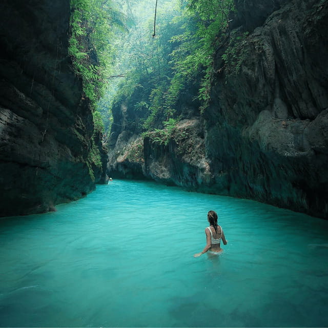 Kawasan Falls Canyoneering Transfers from Cebu with Lunch - Lunch, snacks, and the ride home