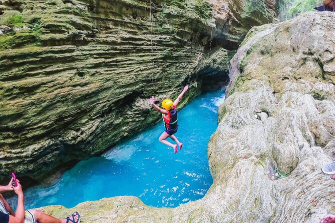 Kawasan Falls Canyoneering w/ Lunch & Transfers from Cebu City - What the $122 price really covers