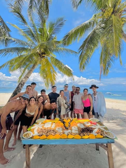 Luna: Siargao Tri-Island Tour with Drone, GoPro Shots, Lunch - Guyam Island: a smaller finish with photo appeal