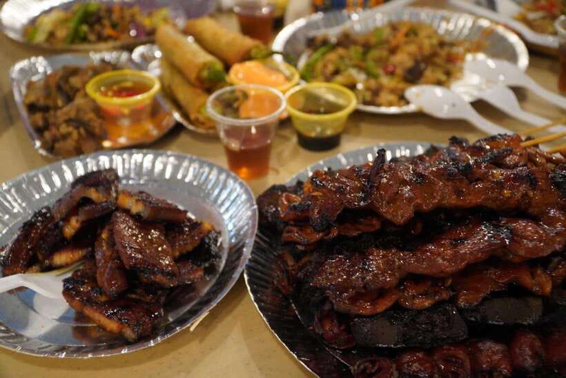 Makati: Street Food Experience with a Local Guide - The local beer and refreshments