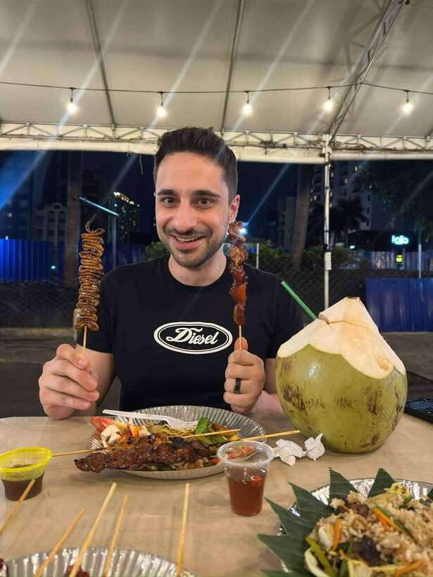 Makati Street food Tour, End with a Rooftop City View - Booking, cancellations, and practical details