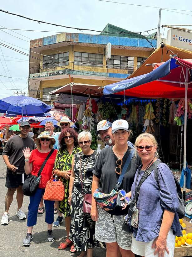 Manila Chinatown Hidden Gems with Venus - Ongpin Street: Shops, Snacks, and Street Energy