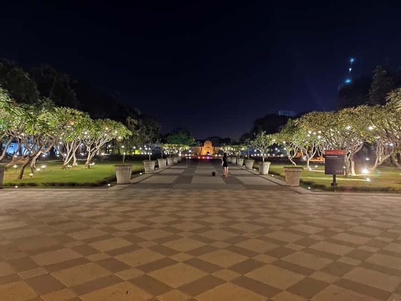 Manila: Enchanting Night Tour of Manila's Historic Landmarks - Key things to know before you book