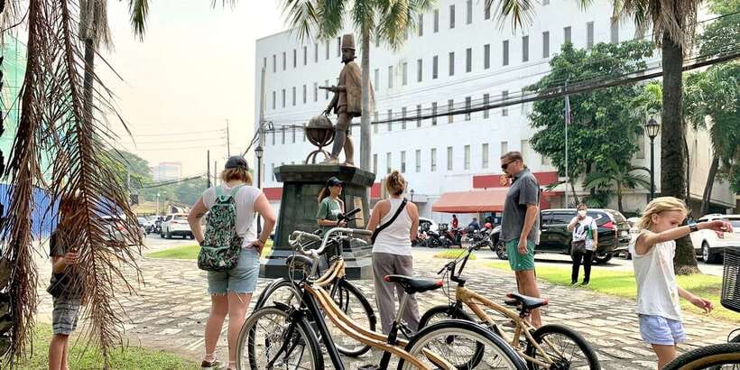 Manila: Guided Sunset Bamboo Bike Tour in Intramuros - Sunset at the Bayleaf Hotel Skydeck