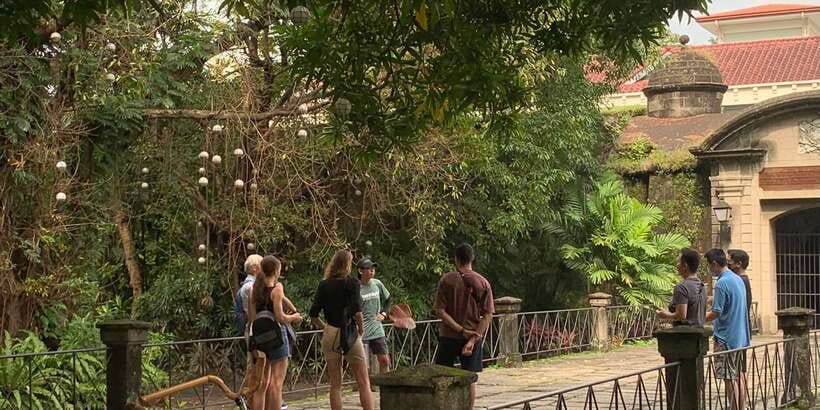 Manila: Guided Sunset Bamboo Bike Tour in Intramuros - Finishing With Ice Cream and a Cold Towel