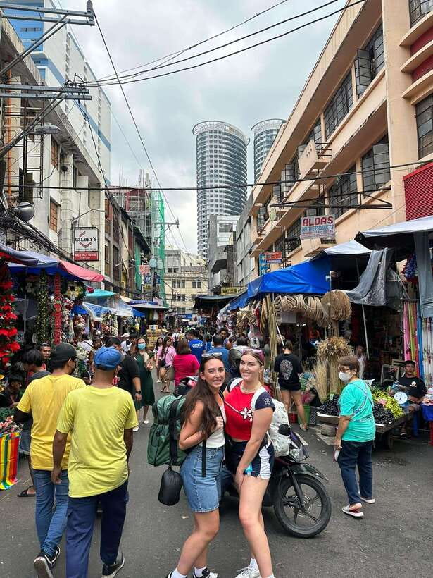 Manila: Hidden Gems Guided Tour - A Filipino wet market and the city’s backstreets