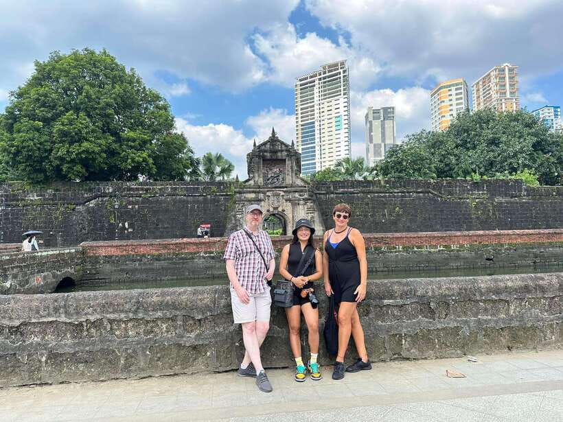 Manila: Intramuros Walled City Guided Walking Tour - Walking the walls toward Fort Santiago