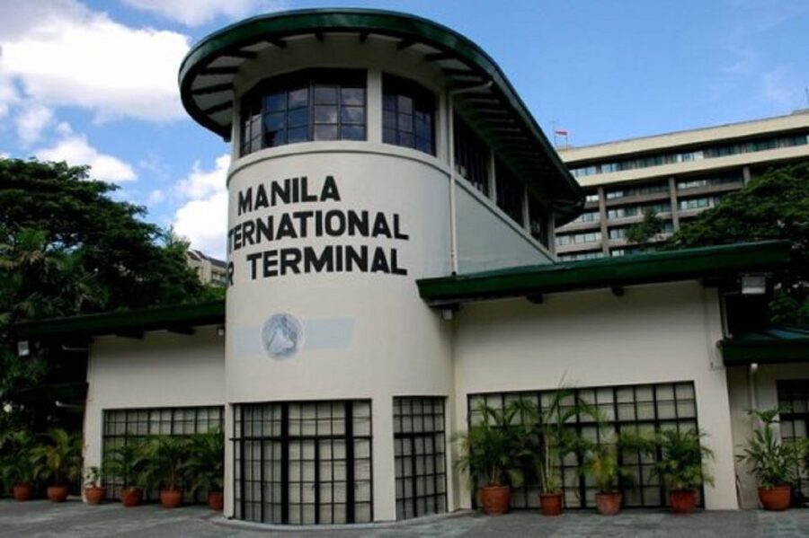 Manila: Old & New 4-Hour City Tour - San Agustin Church and Baroque detail