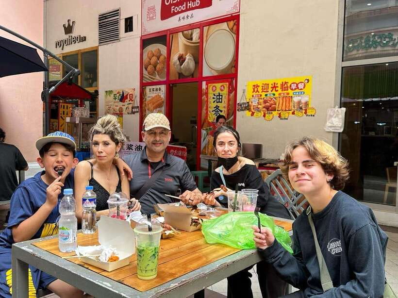 ⭐ Manila Street Food Tour in the Downtown, Eat and Drink⭐ - Who should book this Manila food tour?