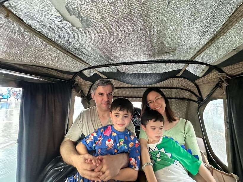 Manila Tuktuk and Jeepney Ride Guided Tour - Chinatown and old downtown Manila