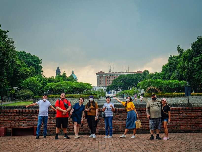 Manila: Walled City Intramuros Walking Tour - Plaza Roma and Manila Cathedral