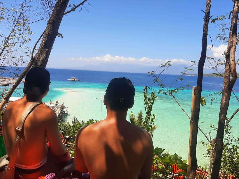 Oslob: Whaleshark Watching, Tumalog Falls & Sumilon Island - Guides, photos, and the private vehicle