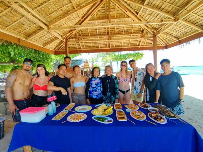 Palawan: Honda Bay Island Hopping Cruise - Shared vans, boats, and the pace of the day
