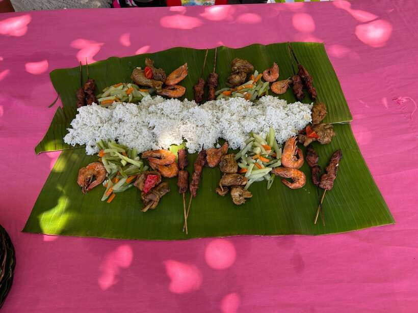 Pamilacan island: Dolphins, snorkel, lunch and walking tour - Returning to Panglao after a full day