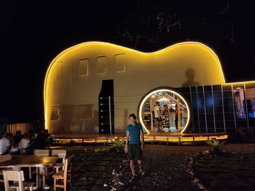Panglao Bohol Island: Alona Beach Pub Crawl with Drinks - Is the Alona Beach pub crawl worth booking?