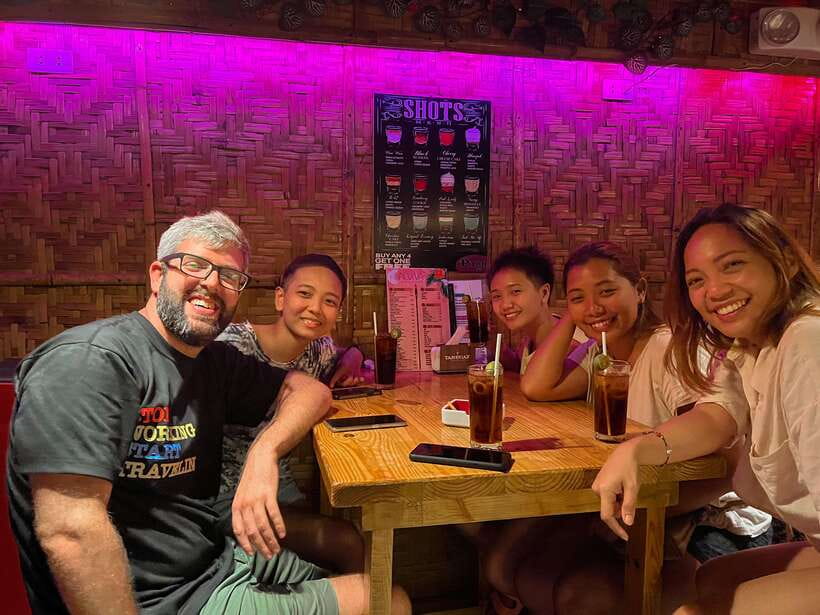 Panglao Bohol Island: Alona Beach Pub Crawl with Drinks - Practical tips for a smoother evening
