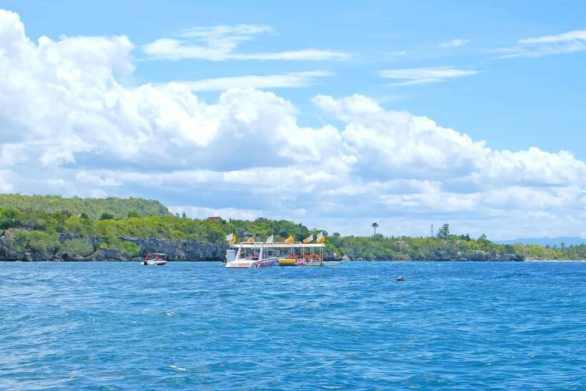 Panglao: Solo or Tandem Parasailing Experience near Alona - Meeting at Alona Beach and finding the right booth
