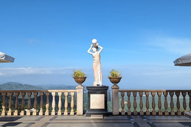 Panoramic View of Cebu and Dinner with Night View - Sirao Garden’s flowers and playful art