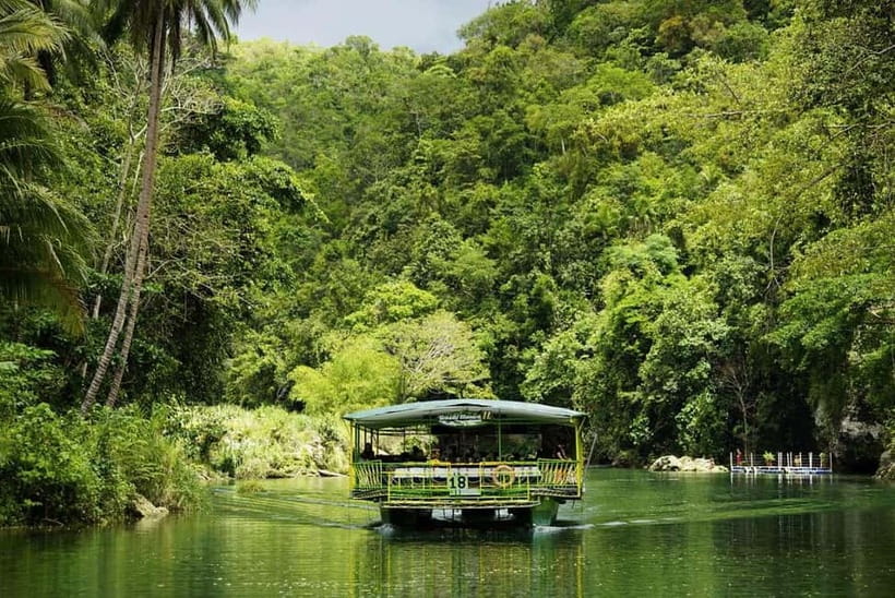 PREMIUM Bohol Eco-Tours: Chocolate hills - Pangas Falls: the day’s best change of pace