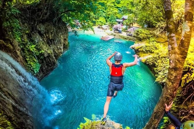 Private Kawasan Falls Canyoneering w/ Lunch - What the Kawasan Falls route is really like