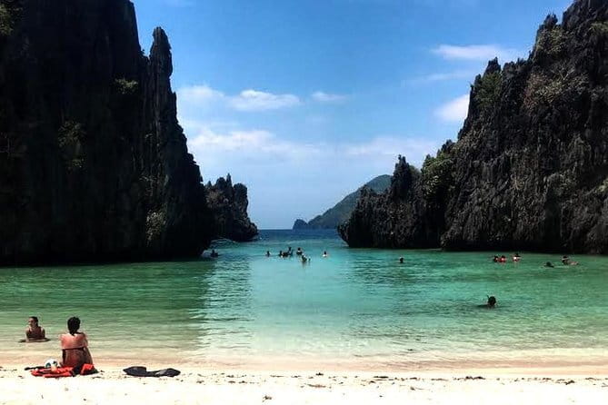 Private Palawan Expedition, El Nido to Coron 3 Days 2 Nights - Day three: Culion and the tide-shaped Ditaytayan Sandbar