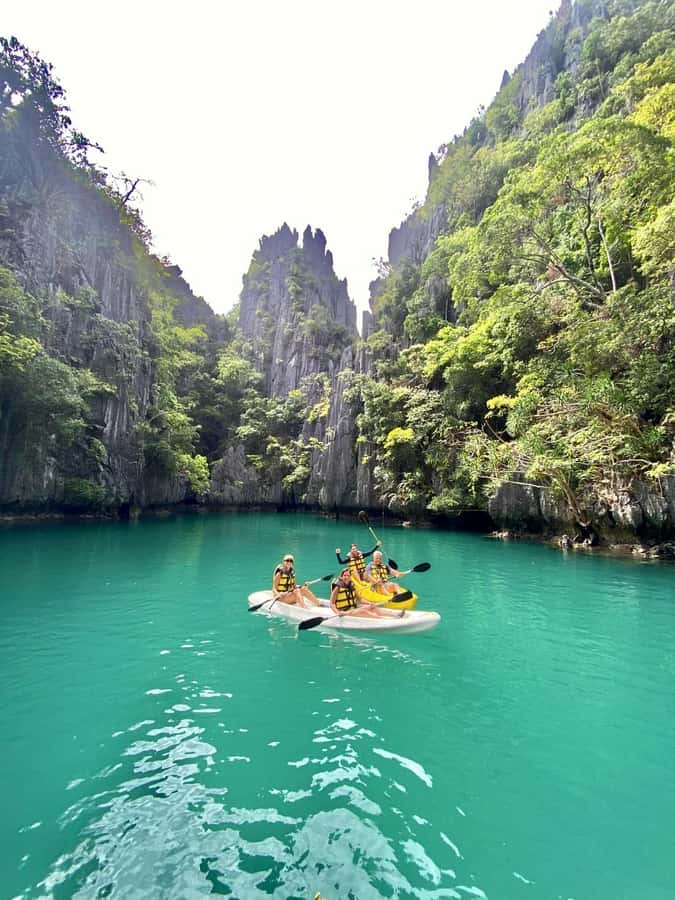 Private tour of the highlights of El Nido - Helicopter Island and the snorkeling break